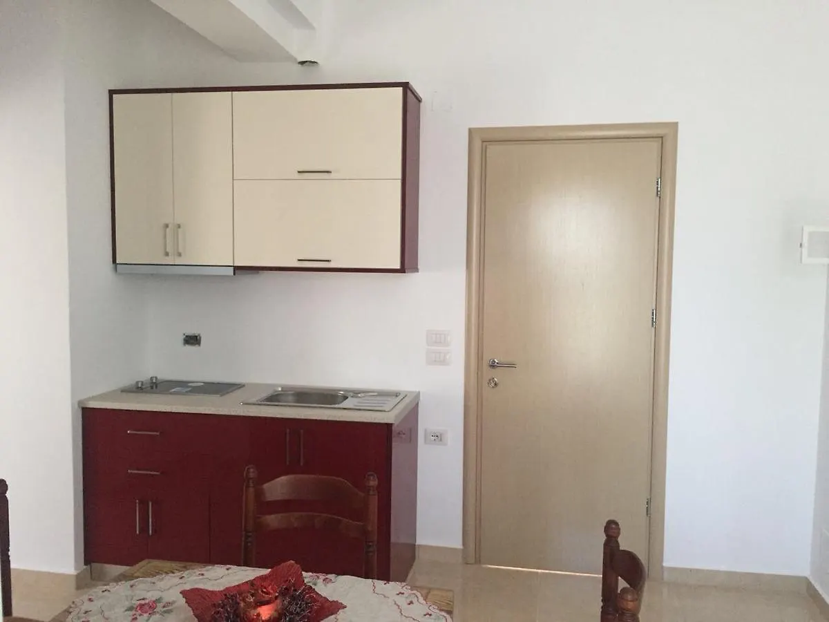 Villa Lefter Sarandë 3*,  Albanien